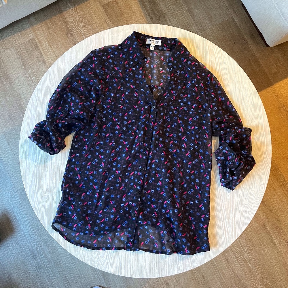 Express Portfolio Blouse; Size Small